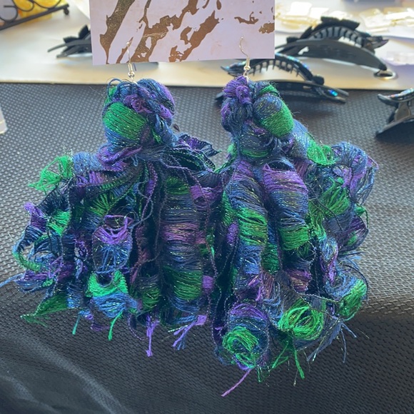 Earrings - Picture 2 of 2